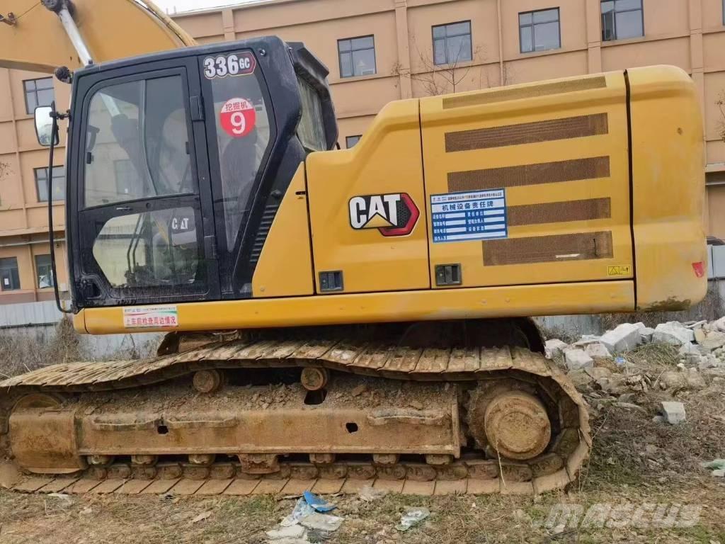 CAT 330GC حفارات زحافة