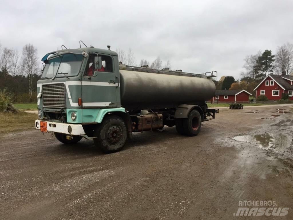 Volvo F 88 شاحنات ذات صهاريج