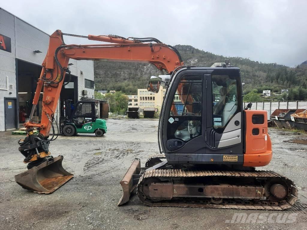 Hitachi ZX 85 US-5 حفارات وسط 7 طن - 12 طن