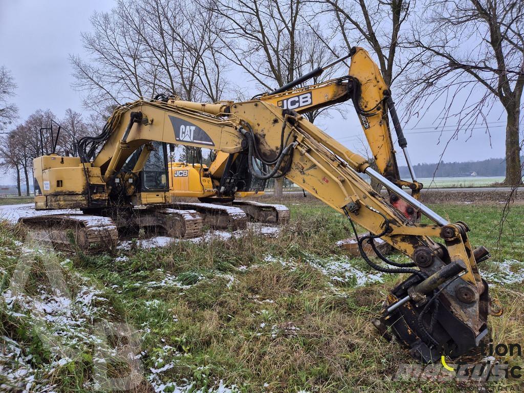 CAT 321 C LCR حفارات زحافة