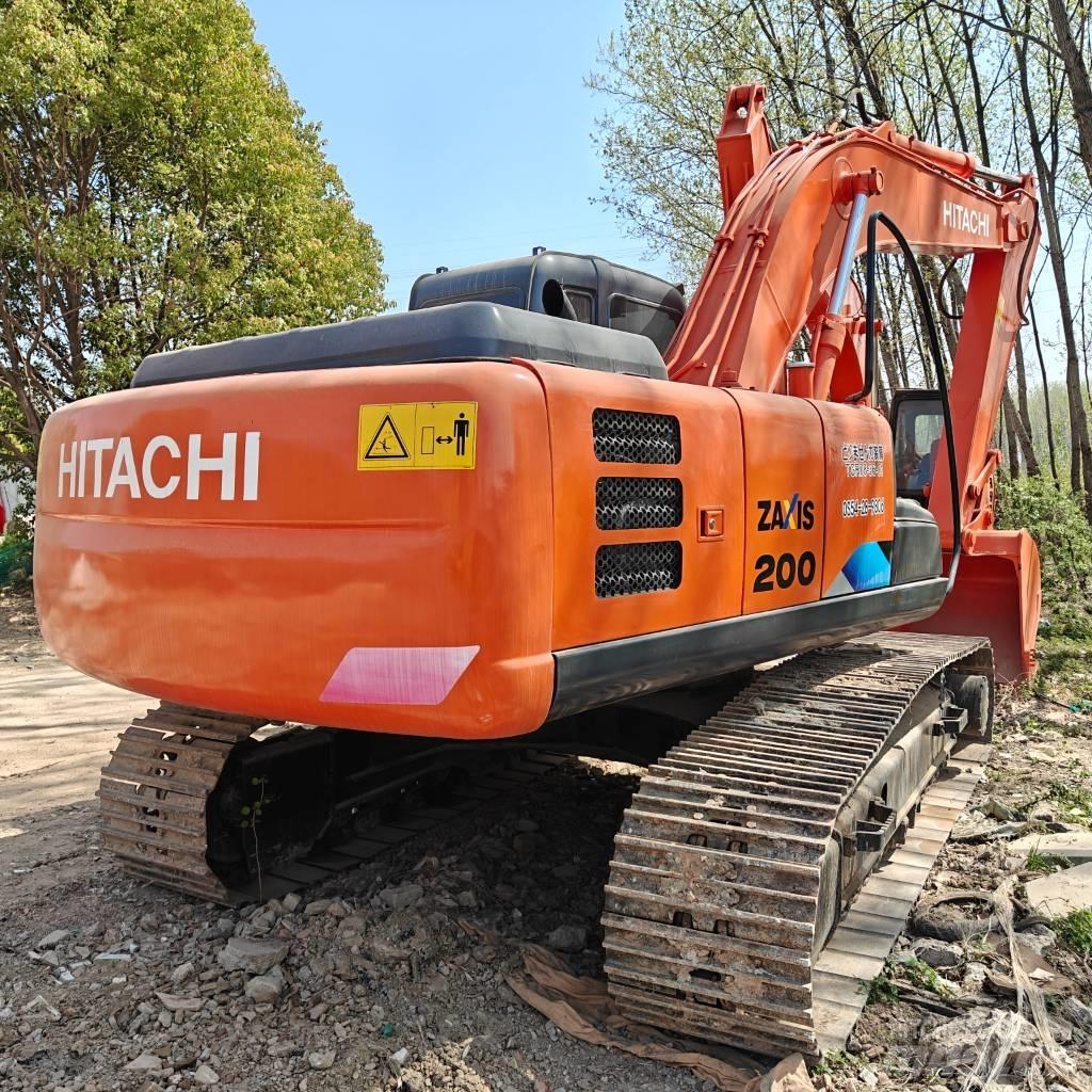 Hitachi 200-5G حفارات زحافة