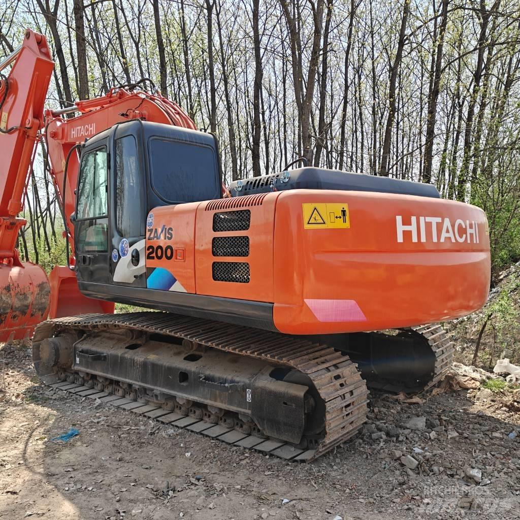 Hitachi 200-5G حفارات زحافة