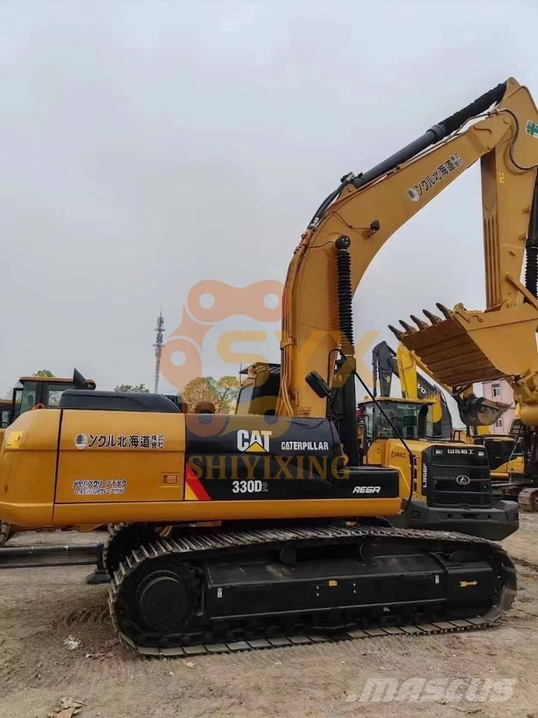CAT 330 D2 حفارات زحافة