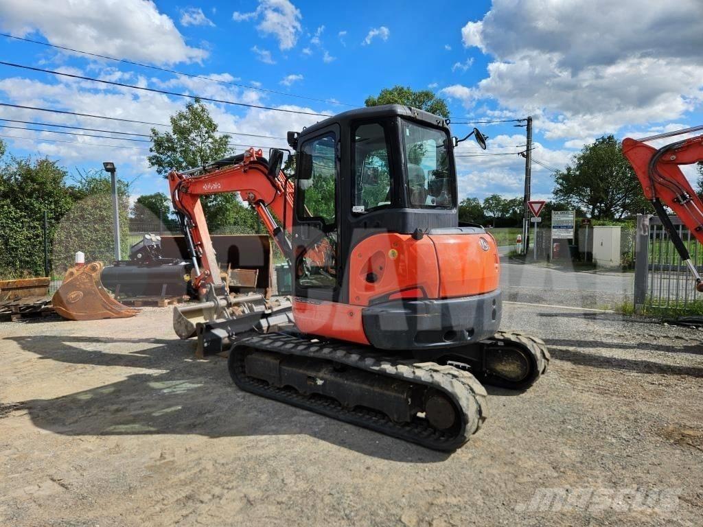 Kubota U 48-4 حفارات صغيرة أقل من 7 طن (حفارات صغيرة)