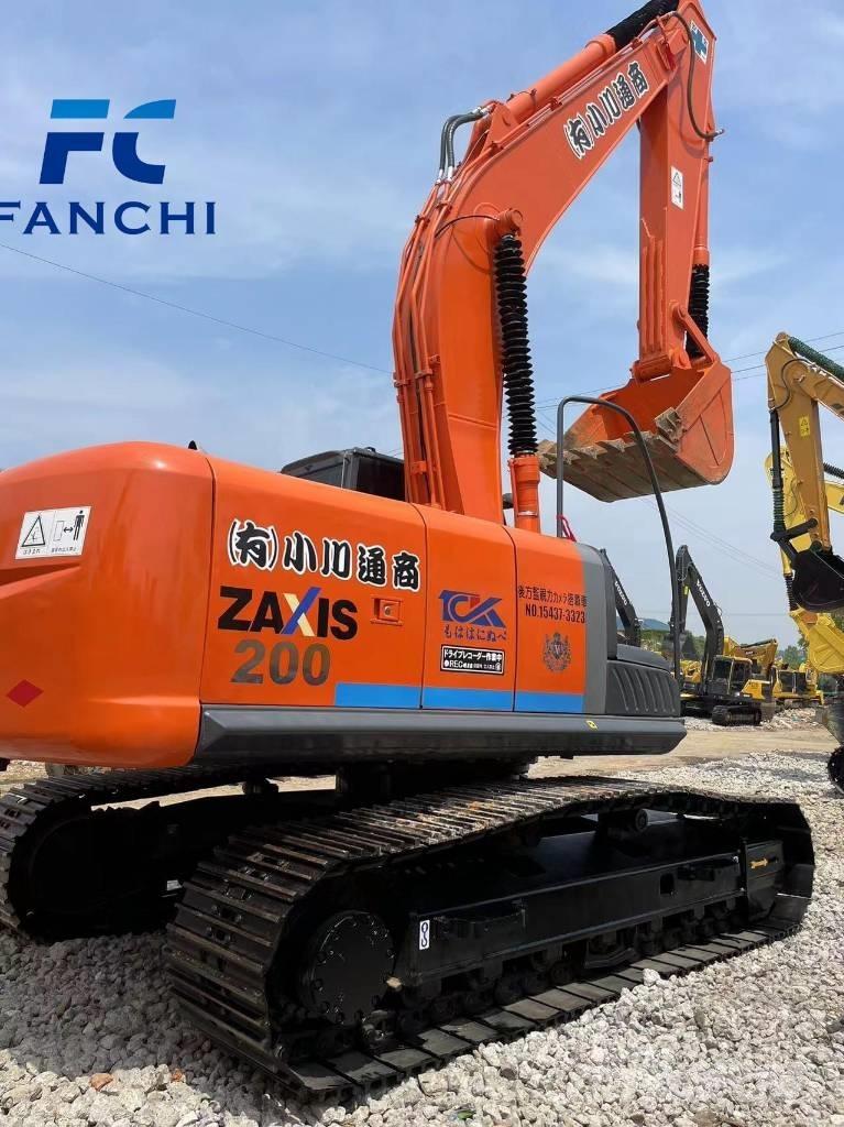 Hitachi ZX 200 حفارات زحافة