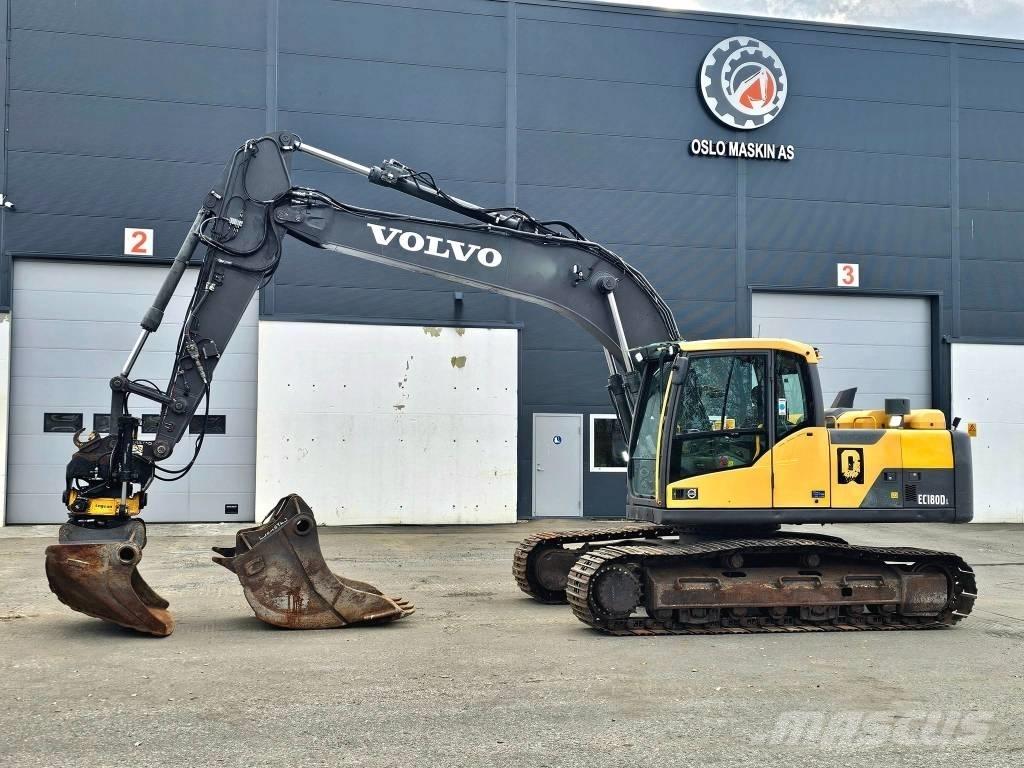 Volvo EC 180 C L حفارات زحافة