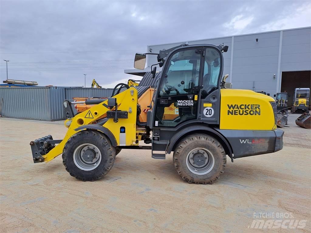 Wacker Neuson WL60 لوادر بعجل