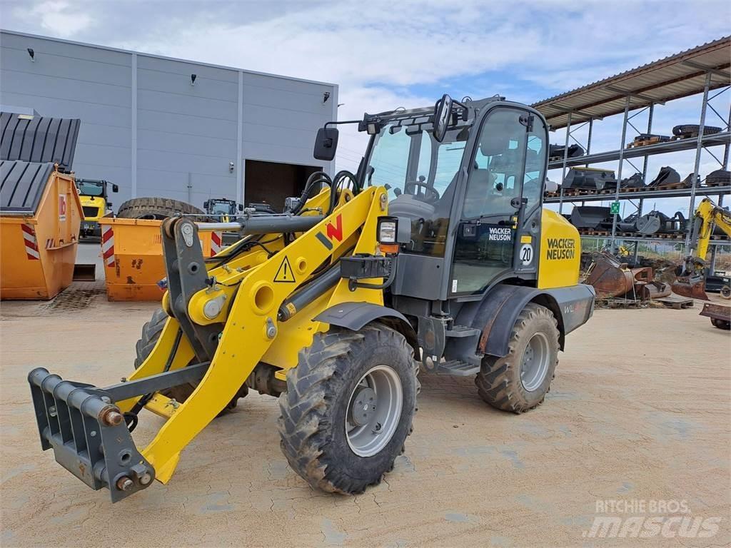 Wacker Neuson WL60 لوادر بعجل