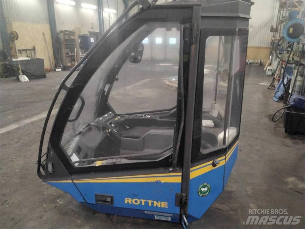 Rottne H20 كابينة والداخلية