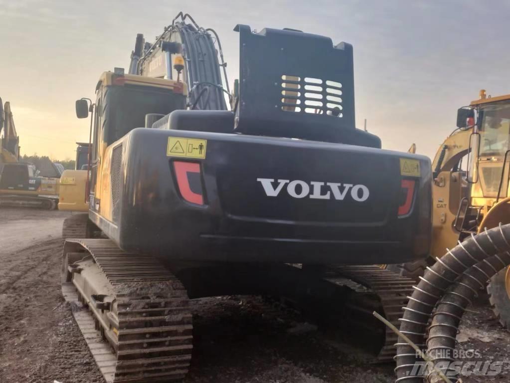 Volvo EC 290 B LC حفارات زحافة