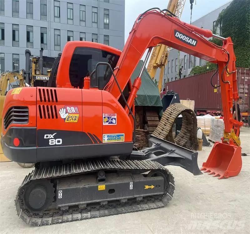 Doosan DX80 حفارات وسط 7 طن - 12 طن