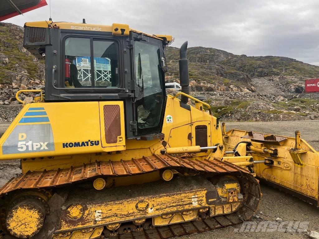 Komatsu D 51 PX-22 بلدوزرات مجنزرة