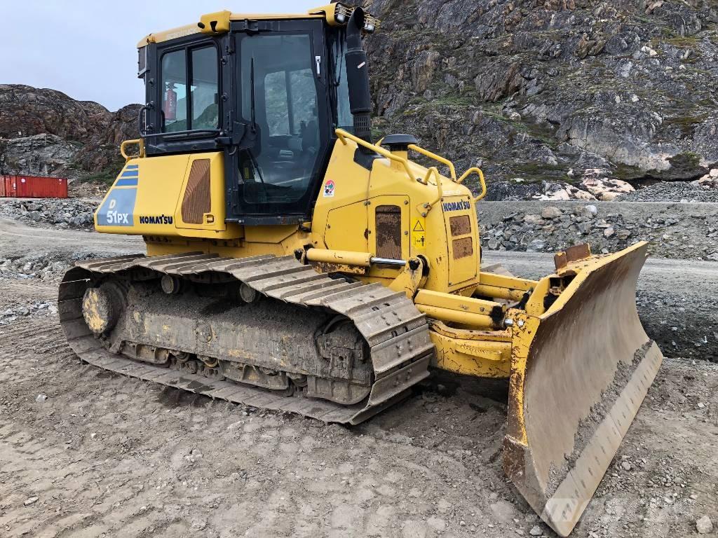 Komatsu D 51 PX-22 بلدوزرات مجنزرة
