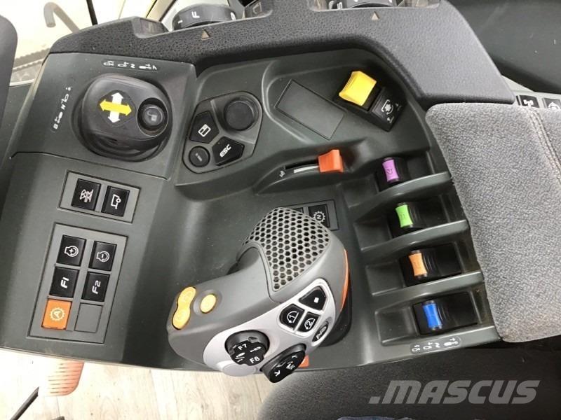 CLAAS Axion 830 الجرارات