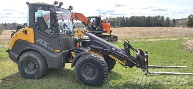 Mecalac AX850 لوادر بعجل
