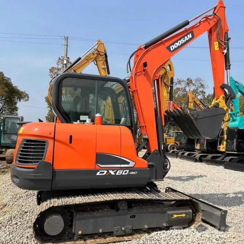 Doosan 60 حفارات زحافة