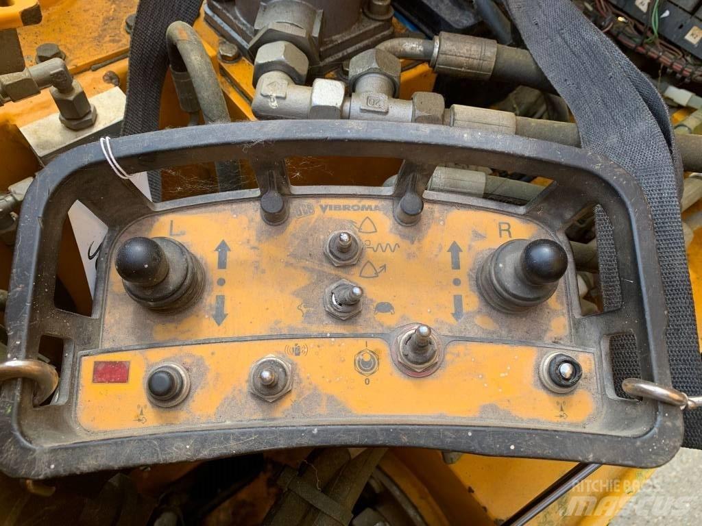 JCB VM 1500 مداحل ثنائية الاسطوانة