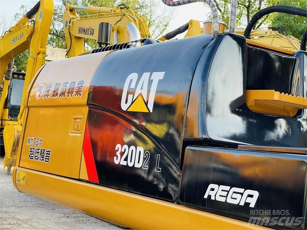 CAT 320d2l حفارات زحافة