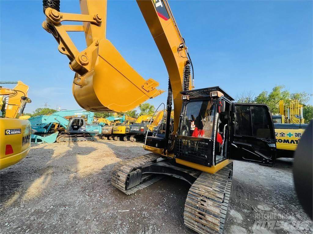 CAT 320d2l حفارات زحافة