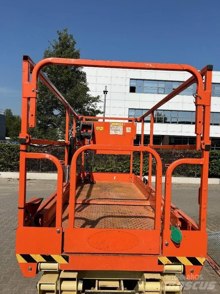 JLG 3246 ES رافعات مقصية الشكل