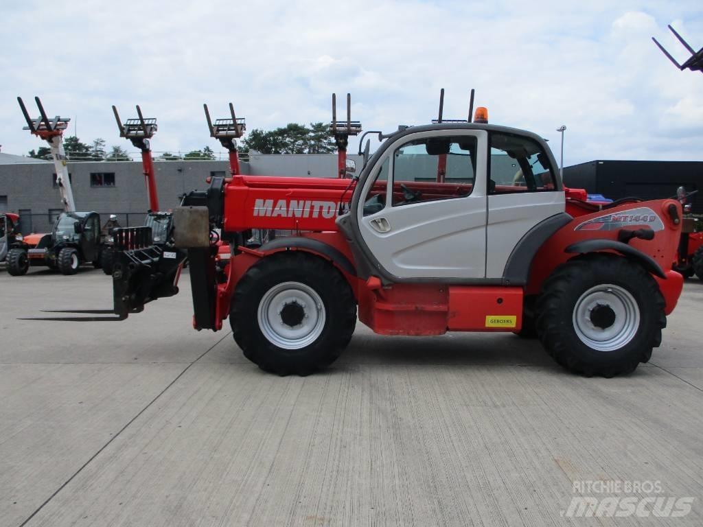 Manitou MT 1440 (067) مناولات متداخلة