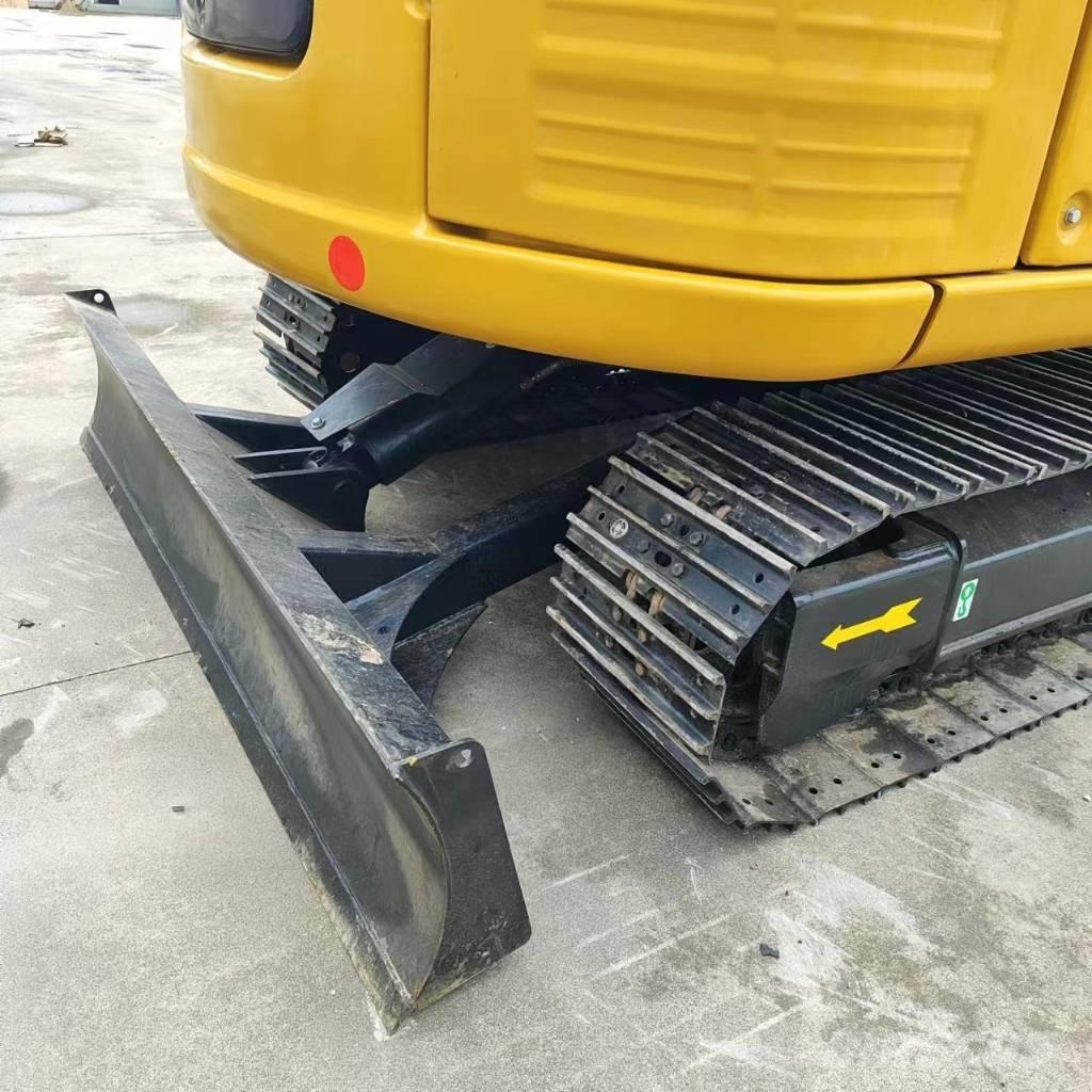 CAT 307E2 حفارات زحافة