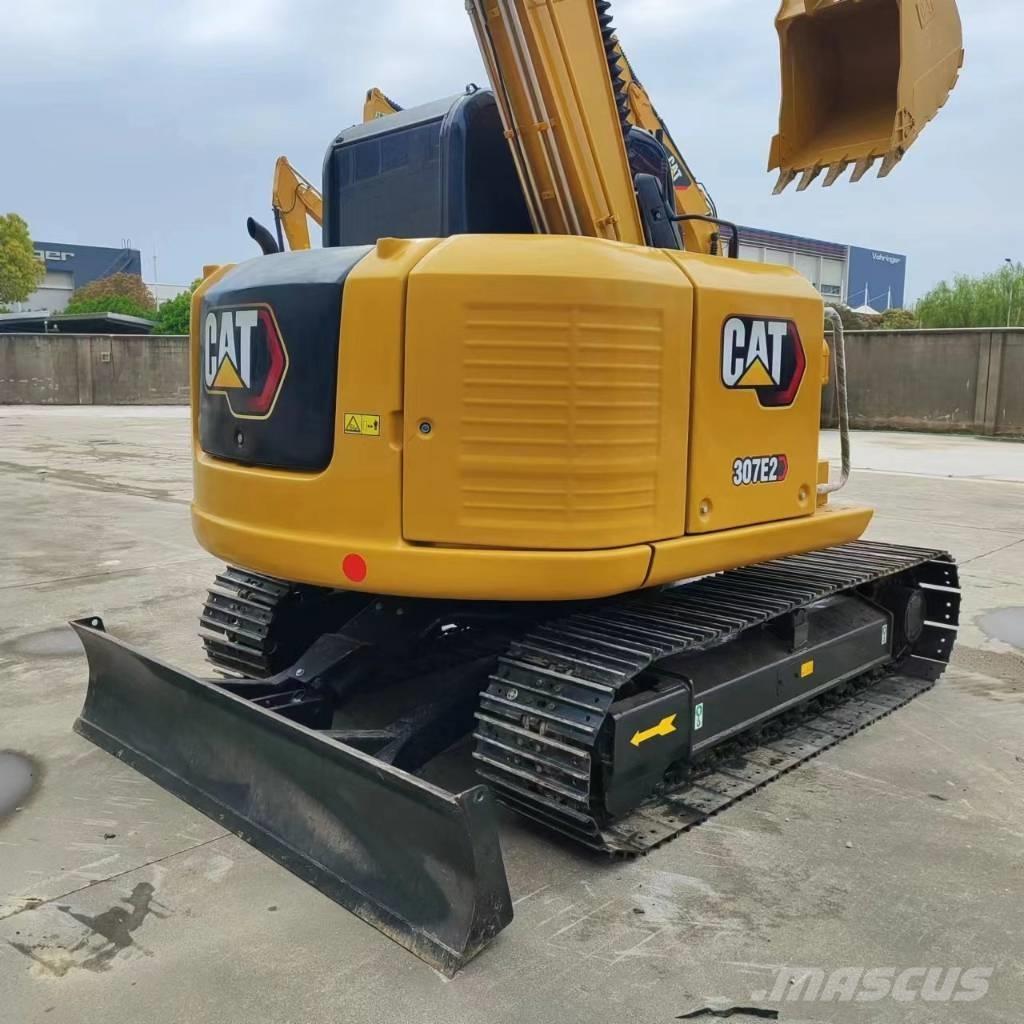 CAT 307E2 حفارات زحافة