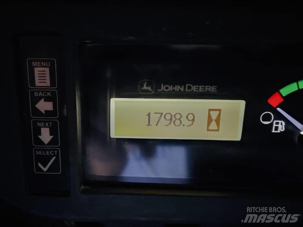 John Deere 325 G لوادر انزلاقية التوجيه