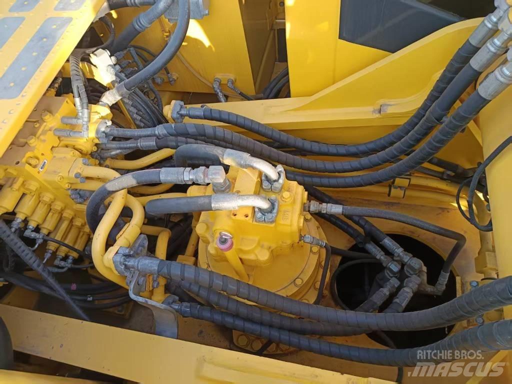 Komatsu PC360 حفارات زحافة