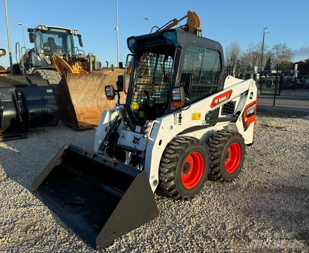 Bobcat S 450 لوادر انزلاقية التوجيه