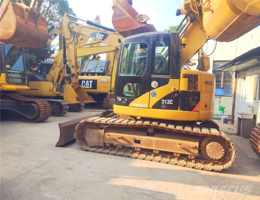 CAT 313C حفارات زحافة