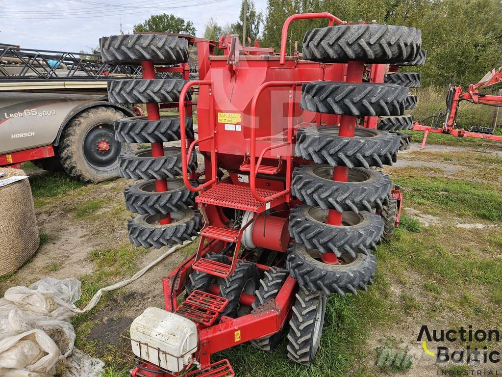 Horsch Pronto 6 DC مثاقيب مدمجة
