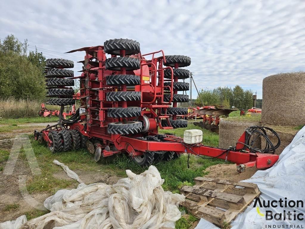 Horsch Pronto 6 DC مثاقيب مدمجة
