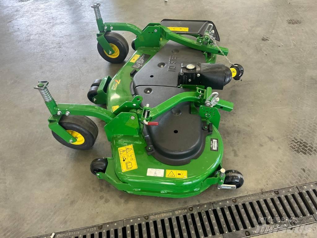 John Deere 7 Iron ركوب الحشائش