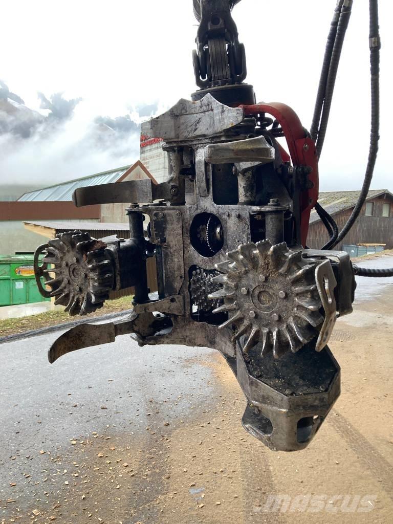 Komatsu 901.5 حصادات