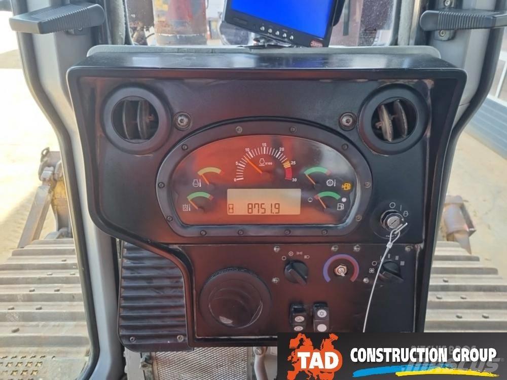 CAT D 6 R بلدوزرات مجنزرة