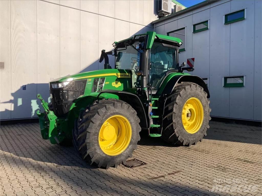 John Deere 7R 350 الجرارات
