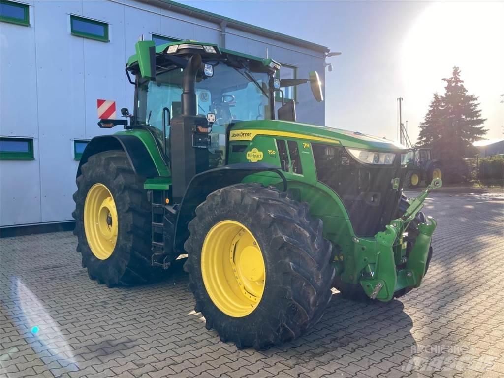 John Deere 7R 350 الجرارات