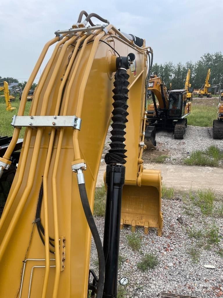 CAT 330GC حفارات زحافة