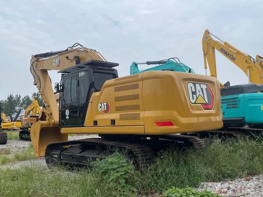 CAT 330GC حفارات زحافة
