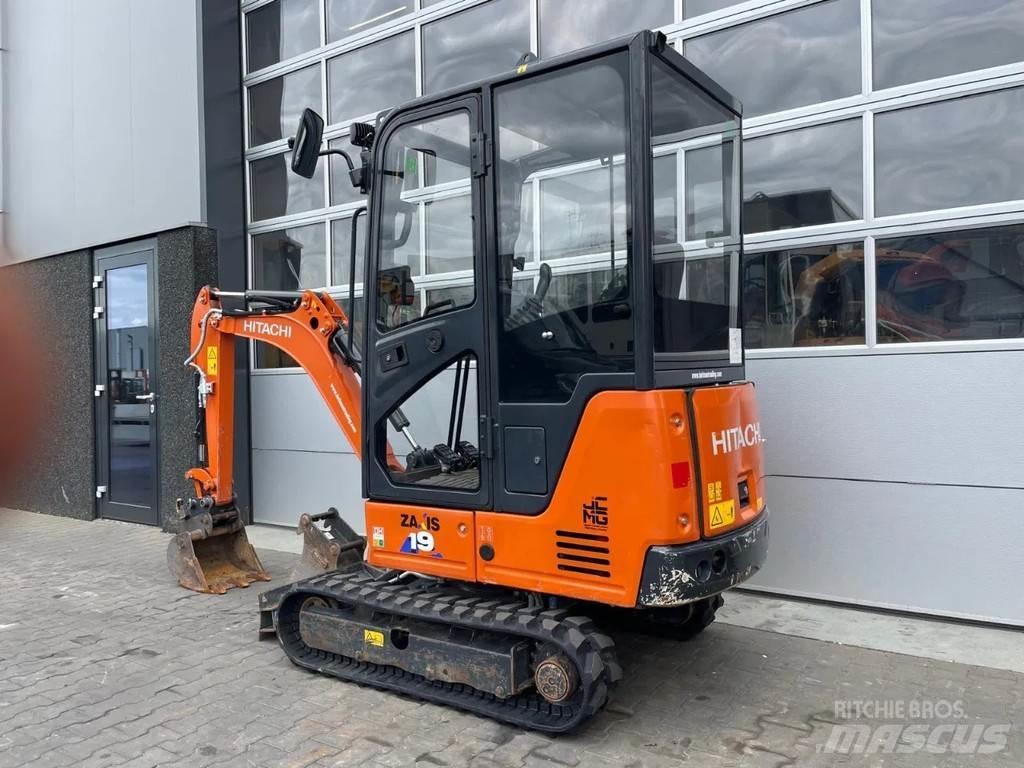 Hitachi ZX19-6 CR حفارات صغيرة أقل من 7 طن (حفارات صغيرة)