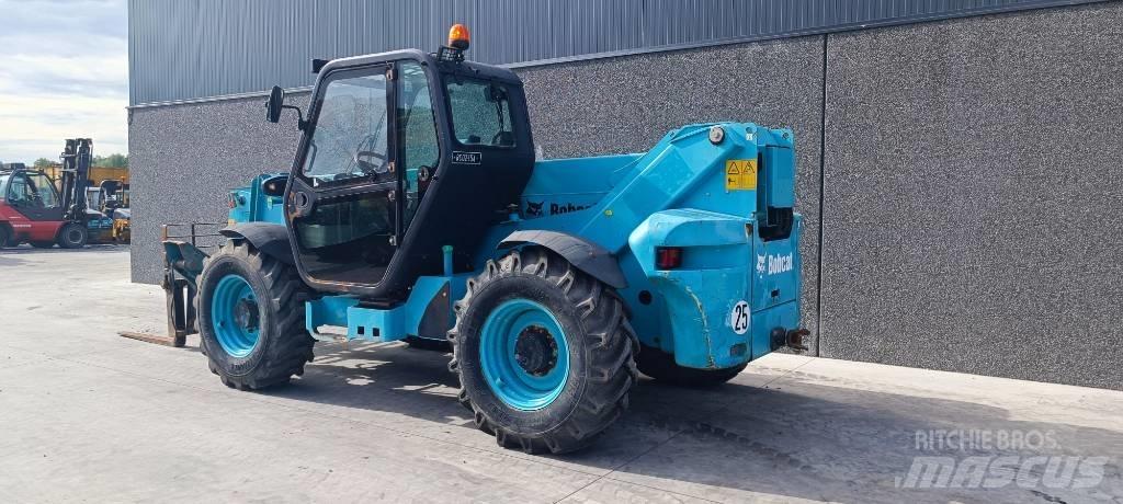 Bobcat T 40.140 مناولات متداخلة