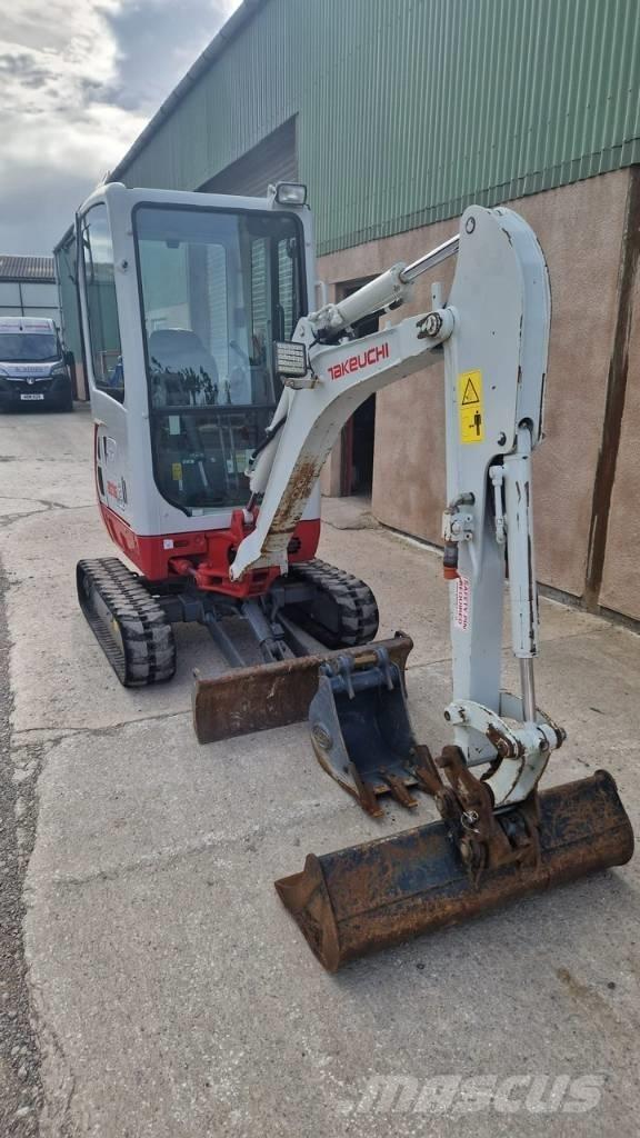 Takeuchi TB 216 A حفارات صغيرة أقل من 7 طن (حفارات صغيرة)