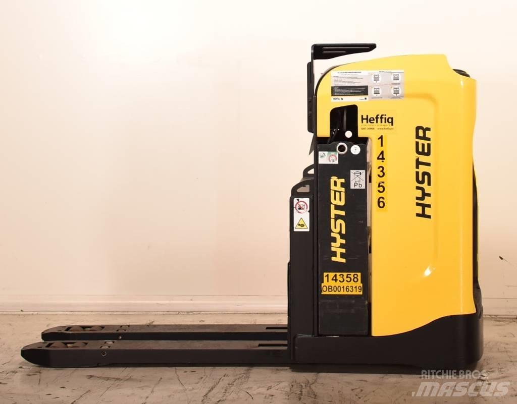 Hyster RP2.5N-24 معدات الرفع منخفض المستوى