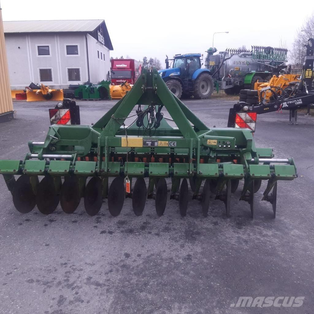 Amazone Catros 3001 زحافات ساحقة