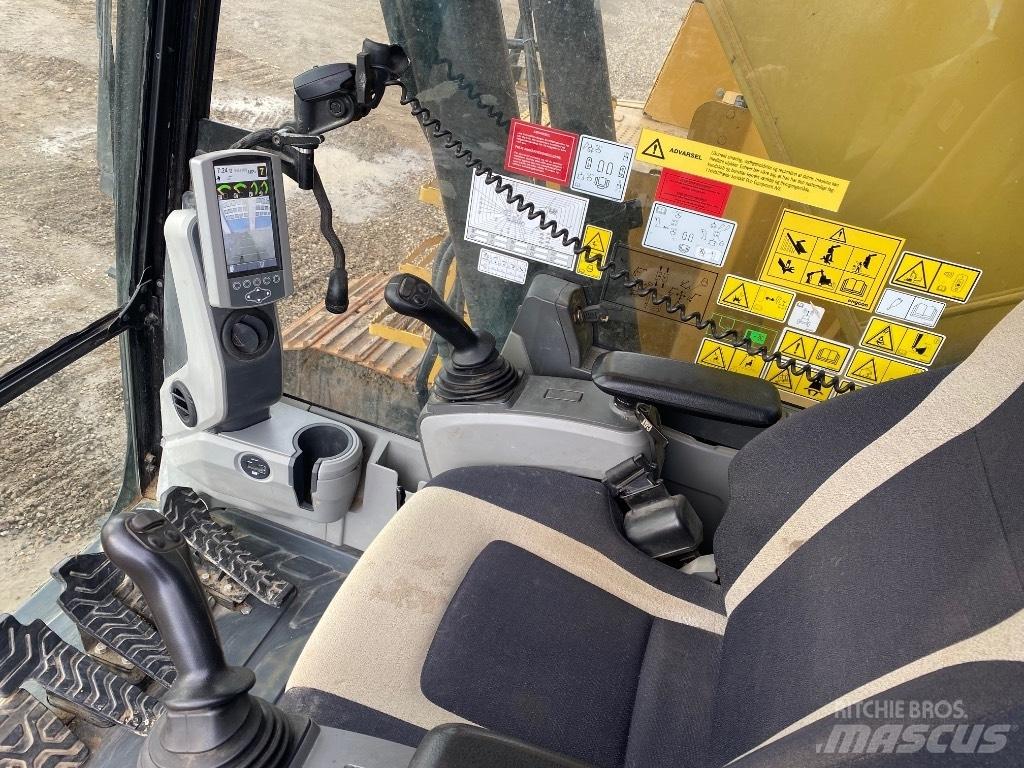 CAT 335 F L CR حفارات زحافة