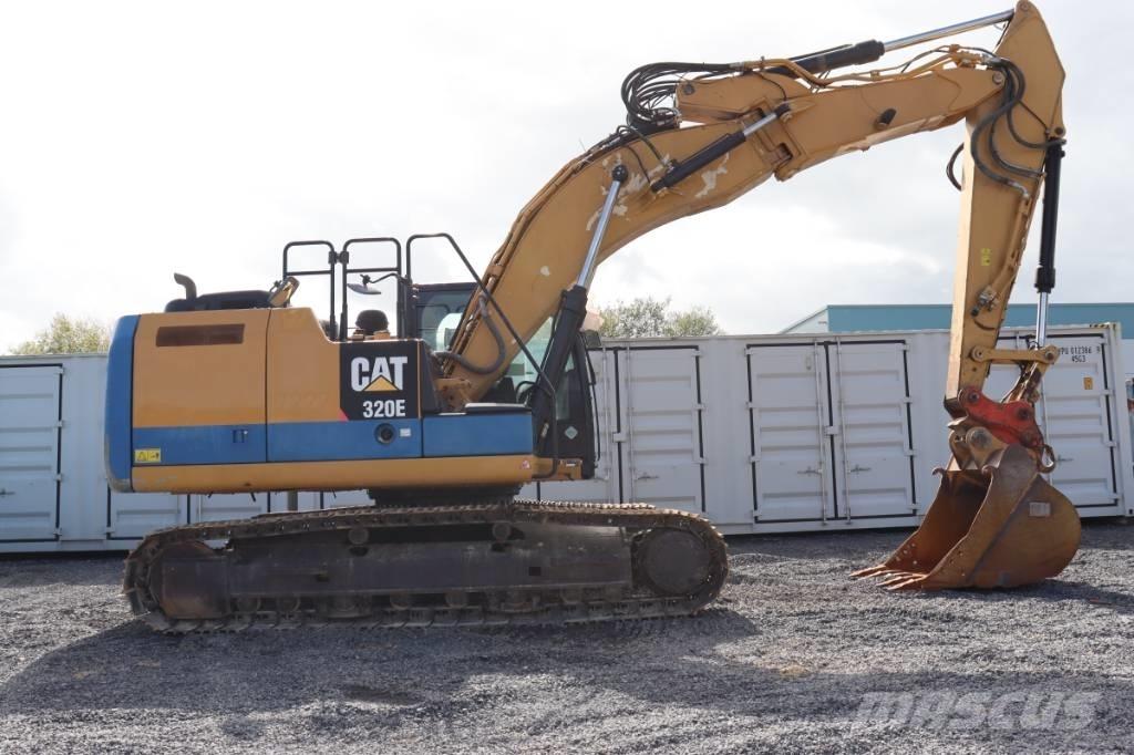 CAT 320 EL حفارات زحافة