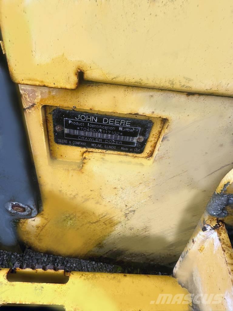 DEERE 450J LT بلدوزرات مجنزرة