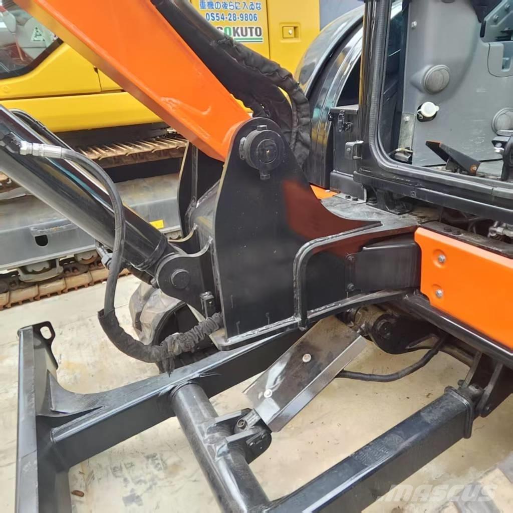 Hitachi ZX 55 UR حفارات صغيرة أقل من 7 طن (حفارات صغيرة)
