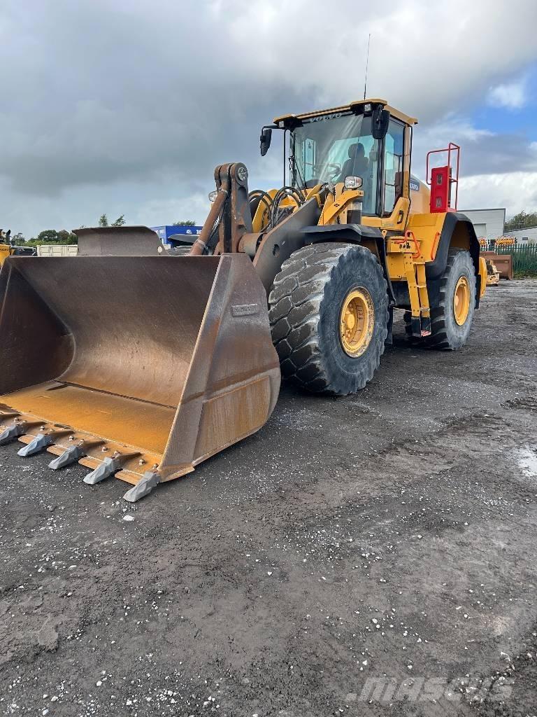 Volvo L 180 H لوادر بعجل